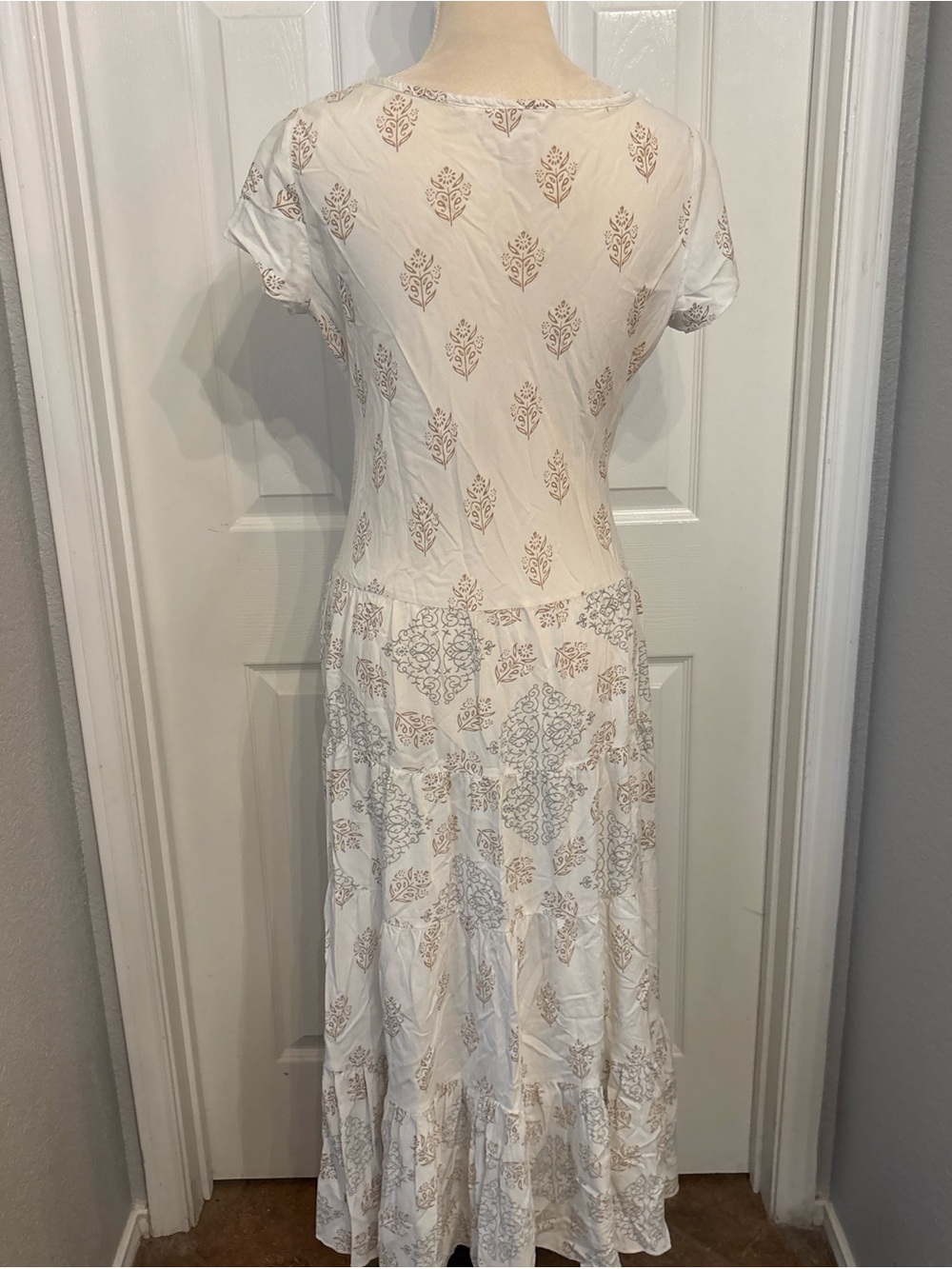 Sundance Cream Maxi Dress with Gold Botanical Print - Picture 7 of 8